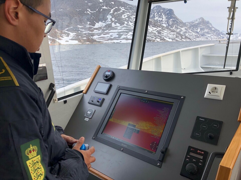 Ilik er udstyret med et avanceret varmesøgende kamera, der kan bruges til at lede efter personer på land og i vandet.