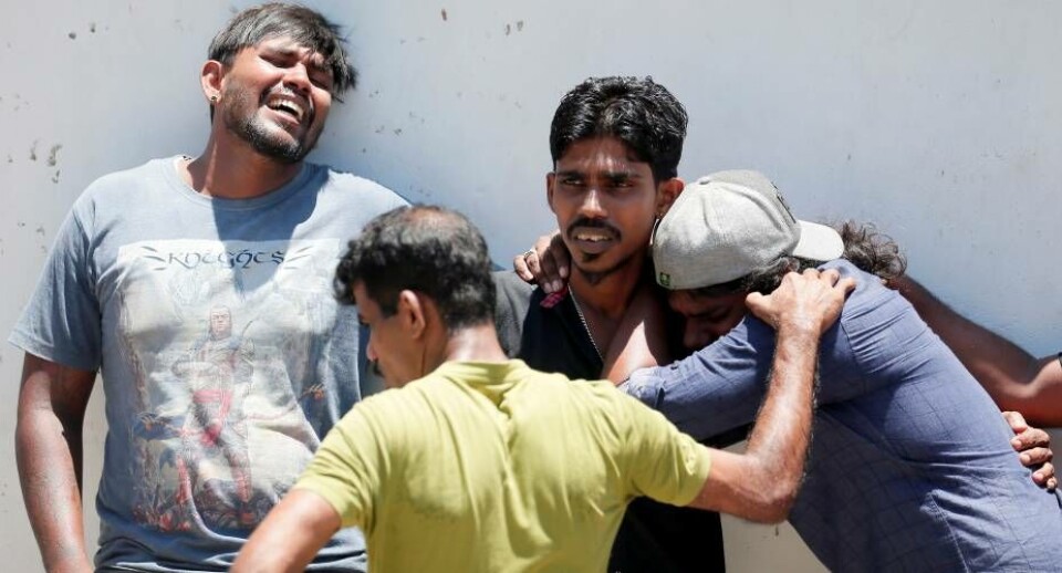 Sri Lanka: Bomber dræber mindst 156