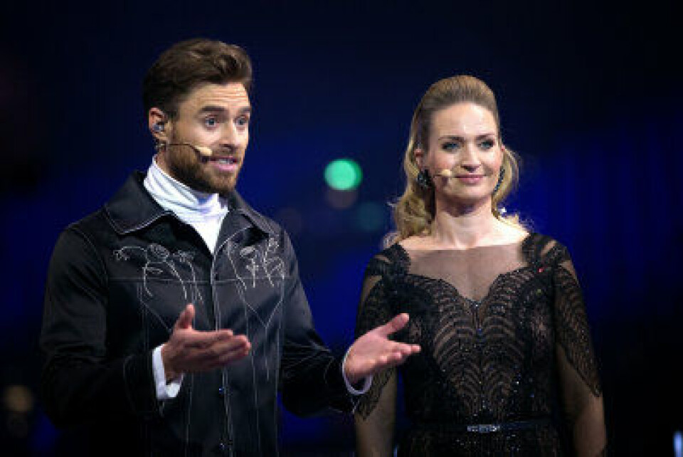 Det er tredje år i træk, at Johannes Nymark er vært for Dansk Melodi Grand Prix. I 2018 var han vært sammen med Annette Heick.