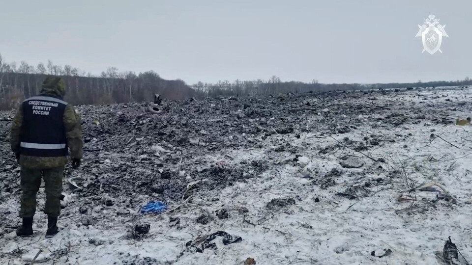 Billede fra de russiske myndigheder fra stedet hvor flyet styrtede ned.