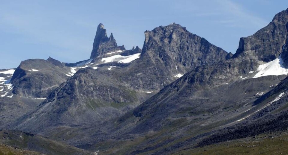 Guldmineprojektet ved Nalunaq er et af de caseprojekter, der omtales i rapporten. Dog er det primært Angel Minings erfaringer, der beskrives og ikke projektet, som det ser ud i dag med AEX Gold i spidsen