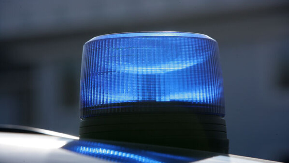 15-årig pige anholdt for røveri i Danmark