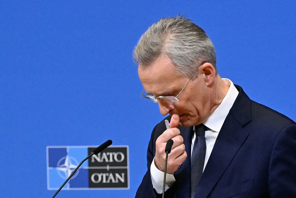 Ammunitionsforsyninger er på vej til Ukraine, fastslår Nato-generalsekretær Jens Stoltenberg torsdag.