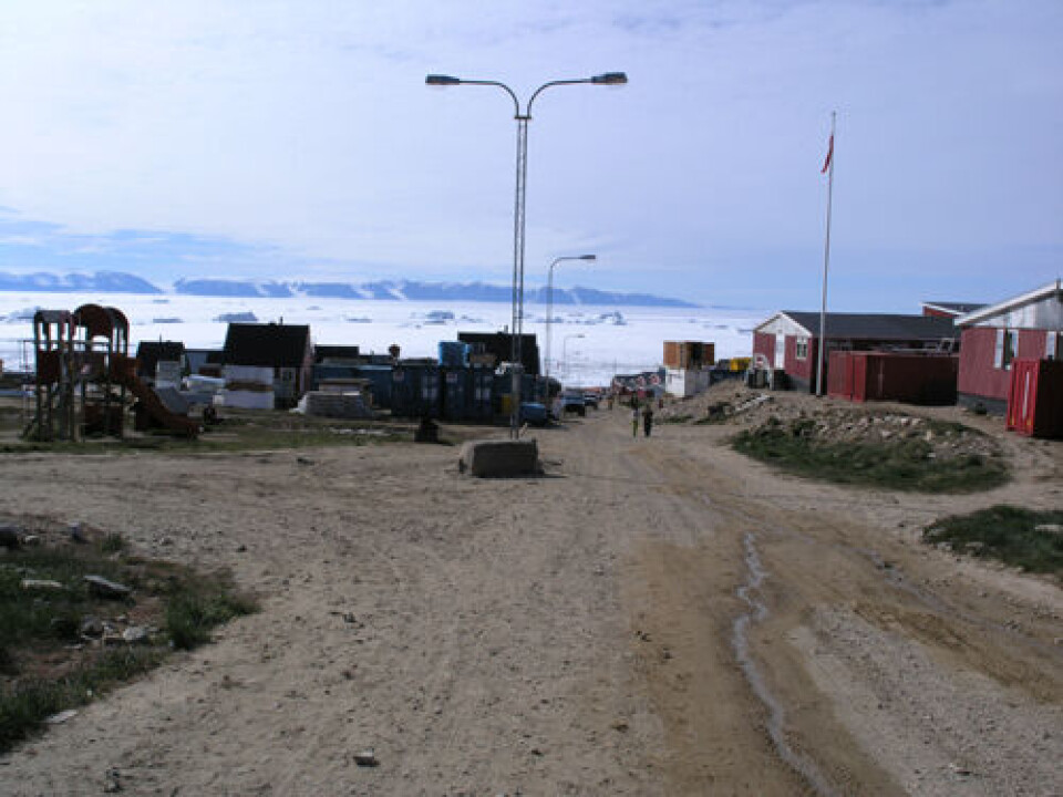 Seks børn blev fjernet fra deres berusede forældre i Qaanaaq under weekendens druk.