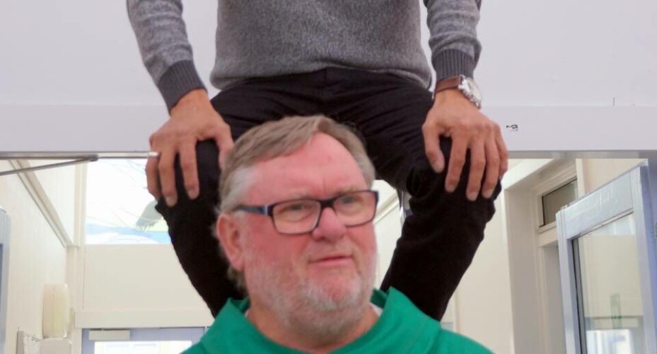 Moskushovedet Anton øverst, så direktør Søren Stach Nielsen og nederst Cowboy Rimdal Th. HøeghCowboy alias Ib Kristiansen er den glade giver af moskushovedet Rimdal Th. HøeghMoskushovedet Anton øverst, så direktør Søren Stach Nielsen og nederst Cowboy Rimdal Th. HøeghCowboy alias Ib Kristiansen er den glade giver af moskushovedet Rimdal Th. HøeghMoskushovedet Anton øverst, så direktør Søren Stach Nielsen og nederst Cowboy Rimdal Th. HøeghCowboy alias Ib Kristiansen er den glade giver af moskushovedet Rimdal Th. Høegh