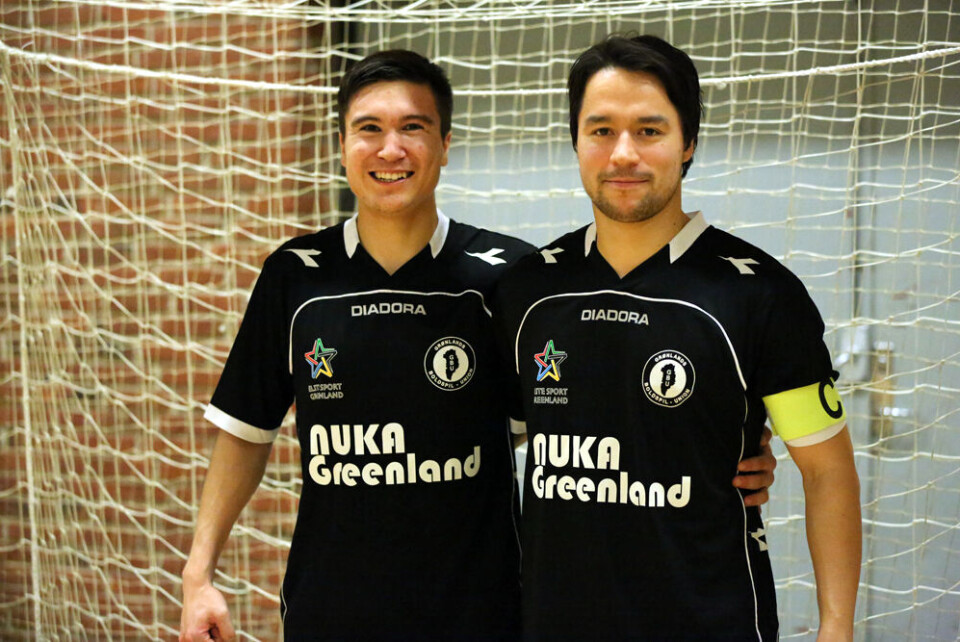 Markus Jensen og futsal-landholdets anfører Kaassannguaq Zeeb Knud Fl. LarsenSå gælder det Island Knud Fl. LarsenMarkus Jensen og futsal-landholdets anfører Kaassannguaq Zeeb Knud Fl. LarsenSå gælder det Island Knud Fl. LarsenMarkus Jensen og futsal-landholdets anfører Kaassannguaq Zeeb Knud Fl. LarsenSå gælder det Island Knud Fl. Larsen