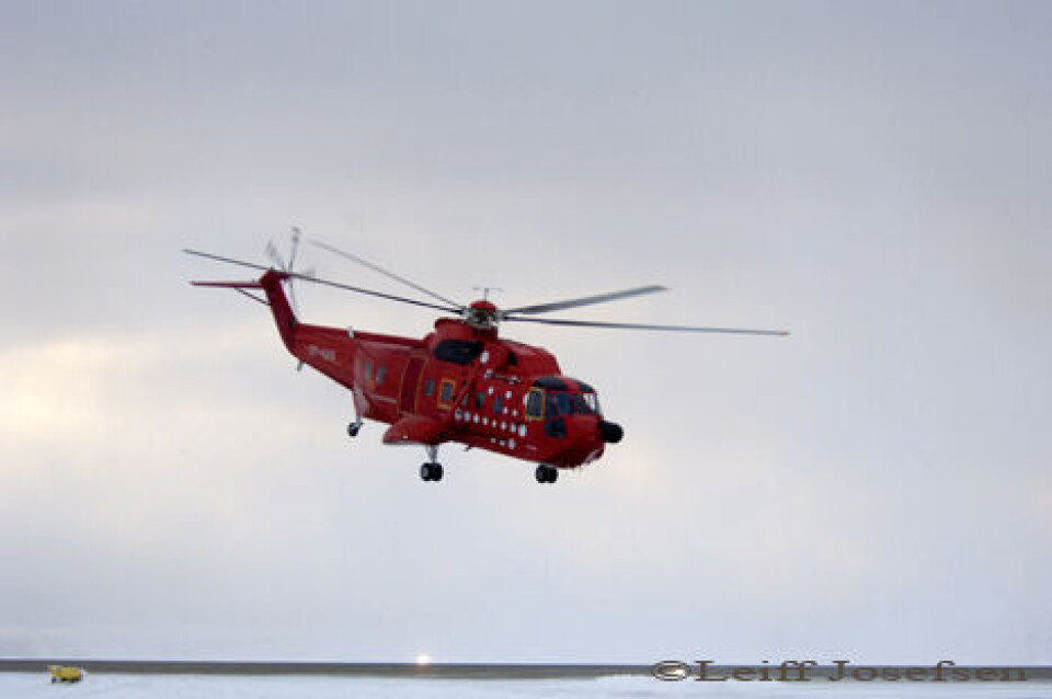 S-61 bragte to bjergbestigere i nød i sikkerhed