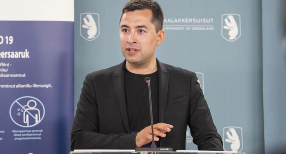 Formanden for Naalakkersuisut, Múte Bourup Egede (IA) fortæller, at genåbningsprocessen må vige for den aktuelle smittesituation, der endnu ikke er under kontrol.