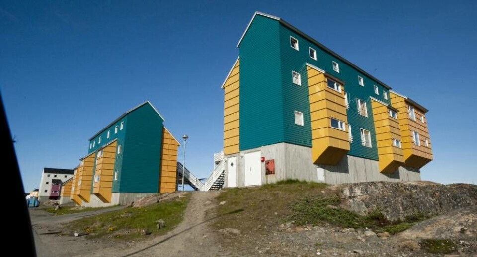 Huslejen i selvstyrets boliger i Sisimiut forbliver uændret i 2023, mens huslejen i kommunens boliger stiger med 96 til 138 kroner om måneden.