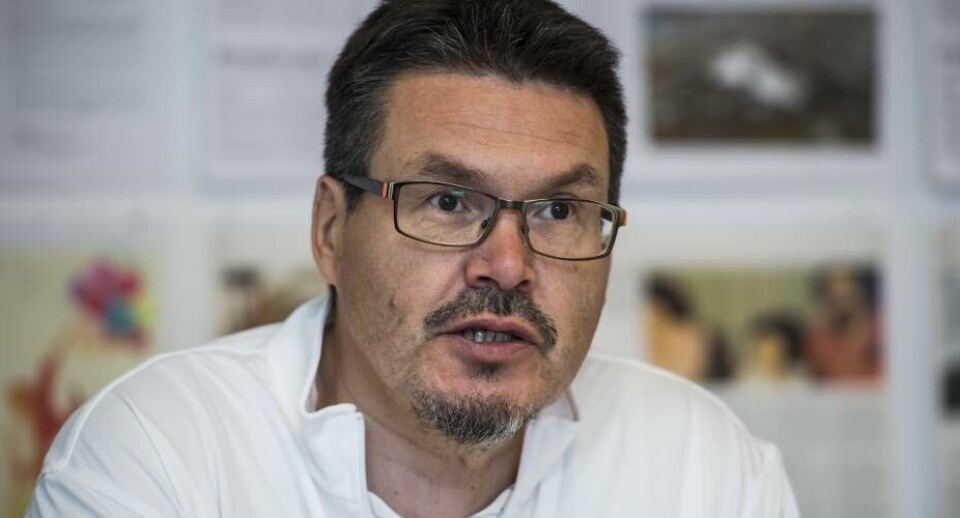 Markus E. Olsen, uddannet teolog, er suspenderet som præst i præstegældet Nuuk.
