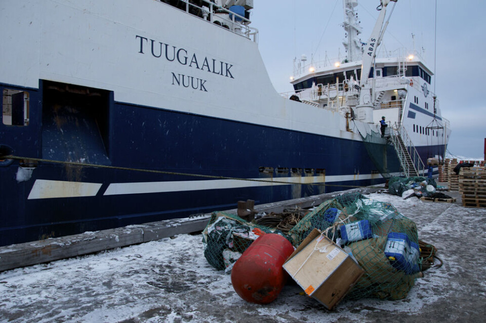 Trawleren ’Tuugaalik’ i uheld under losning i Aasiaat
