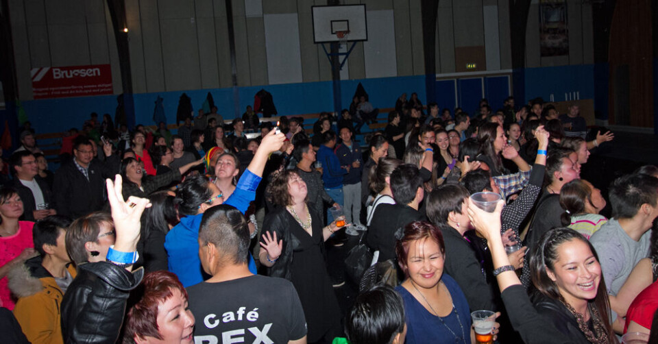 Hallen i Qaqortoq skal modernisereres som den første Akisuanerit Festival, Qaqortoq, 2014, publikum