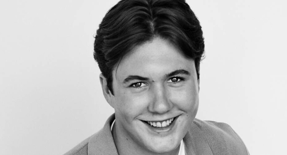 15. oktober 2023 fylder Prins Christian 18 år. I den anledning inviterer Kongehuset to unavngivne jævnaldrende - en dreng og en pige.