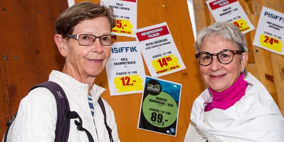 Pensionisterne Gerd Møller og Anna Makra, begge fra Aarhus, mener, at det må være meget svært at være pensionist i Grønland med de priser.