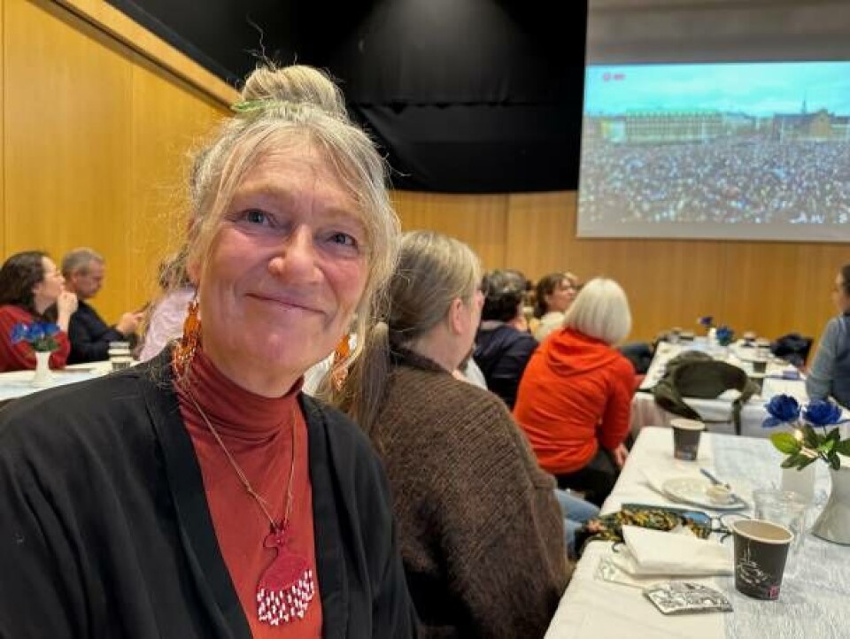 Lotte Guldmann er ikke særlig meget royalist, men fejrer dagen i Katuaq.