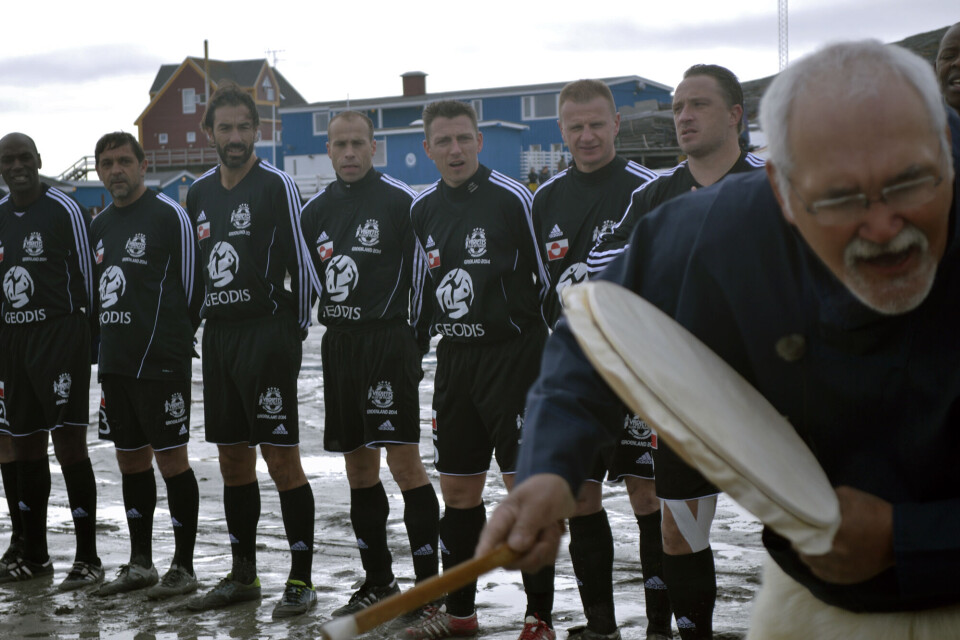 Jens Fisker synger trommesang inden kampen Mads PedersenRasmus Johansen med trøje nummer 14 blev matchvinder, da han scorede kampens eneste mål Miki Jakob KristiansenJens Fisker synger trommesang inden kampen Mads PedersenRasmus Johansen med trøje nummer 14 blev matchvinder, da han scorede kampens eneste mål Miki Jakob KristiansenJens Fisker synger trommesang inden kampen Mads PedersenRasmus Johansen med trøje nummer 14 blev matchvinder, da han scorede kampens eneste mål Miki Jakob Kristiansen