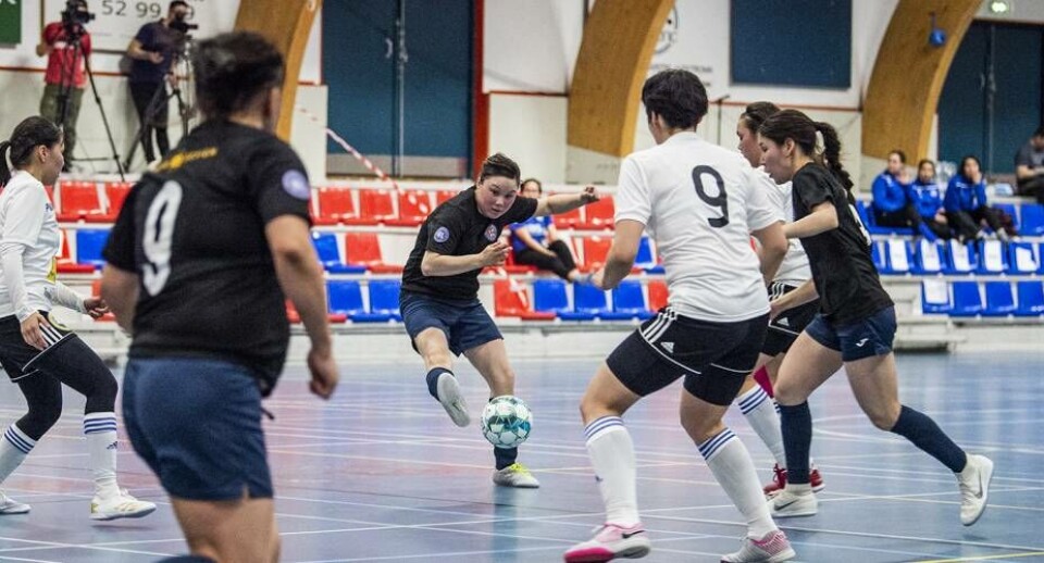 I disse dage spilles grønlandsmesterskaberne i futsal for U18-piger i Nuuk.Fire hold deltager ved turneringen, Young Guns, B-67 og KAK Campus fra Nuuk samt N-85 fra Narsaq.