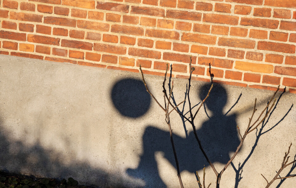 Naasu har fået tvangsfjernet to børn iDanmark. Hun føler sig stavnsbundet tillandet og fortryder inderligt, at hun rejstetil Danmark for at besøge sin mormor. – Jegtager skylden for, at vores familie er opløst,siger hun. (Arkivfoto)
