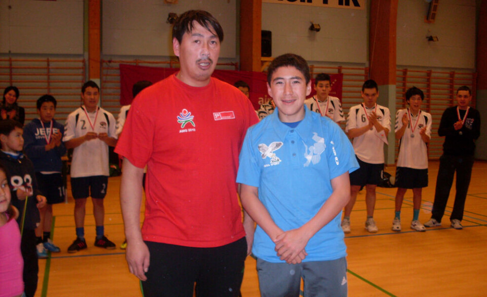 Årets talent, Suulut Kreutzmann KVK-milu siulittaasoq Ove Thomassen. Ass. Ove Thomassen Årets spiller, Gustav Ostermann Egede, KVK-milu siulittaasoq Ove Thomassen. Ass. Ove Thomassen U-19 Volleyballimi pissartat AVI 1 sungiusaasuallu Aalipaaraq Kreutzmann. Ass. Ove Thomassen Landsholdit sungiusaasorlu Ove Thomassen. Ass. Ove Thomassen Årets talent, Suulut Kreutzmann KVK-milu siulittaasoq Ove Thomassen. Ass. Ove Thomassen Årets spiller, Gustav Ostermann Egede, KVK-milu siulittaasoq Ove Thomassen. Ass. Ove Thomassen U-19 Volleyballimi pissartat AVI 1 sungiusaasuallu Aalipaaraq Kreutzmann. Ass. Ove Thomassen Landsholdit sungiusaasorlu Ove Thomassen. Ass. Ove Thomassen