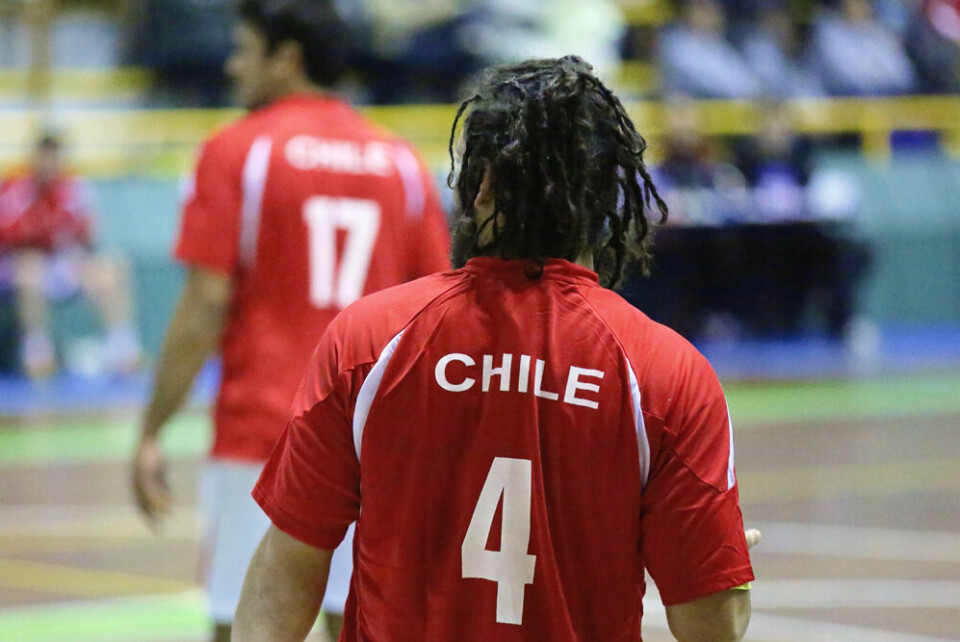 Dagens modstander Chile Knud Fl. LarsenMarco Oneto på vej gennem Mexicos forsvar Knud Fl. LarsenDagens modstander Chile Knud Fl. LarsenMarco Oneto på vej gennem Mexicos forsvar Knud Fl. LarsenDagens modstander Chile Knud Fl. LarsenMarco Oneto på vej gennem Mexicos forsvar Knud Fl. Larsen