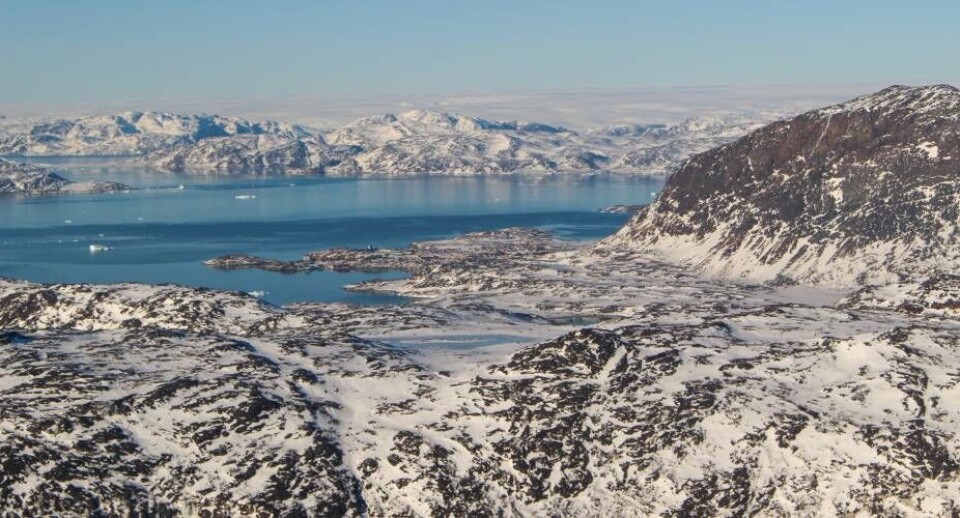Et aktuelt høringssvar sætter fokus på sammenhængene mellem mineralkemi og sygdomme i en befolkning. For hvilke konsekvenser har en livslang eksponering via drikkevand og luft af høje koncentrationer af potentielt sundhedsskadelige grundstoffer for mennesker og dyr? Og hvorfor er det ikke undersøgt nærmere?