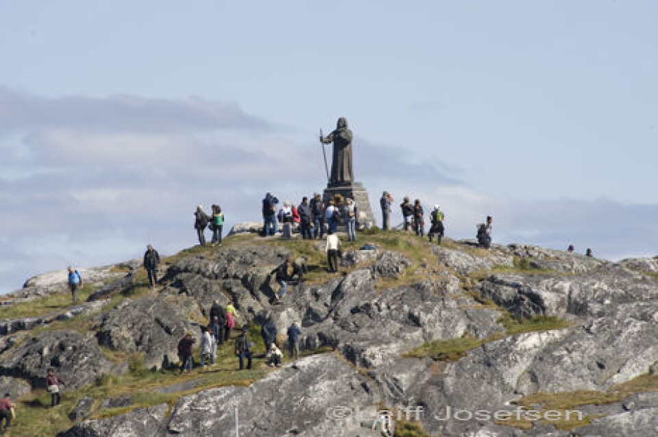 Handelsskoleeleverne i Qaqortoq skal i morgen høre om, hvordan det er at være tæt på beslutningstagerne. Jakob Janussen, der blandt andet har været med i hele arbejdet om selvstyret, holder foredrag. Foto: Sermitsiaq.AG