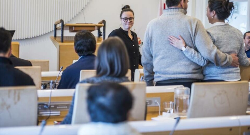 Partiformand i Demokraterne, Randi Vestergaard Evaldsen, har en meget problematisk krise hængende over hovedet, mener politisk kommentator.