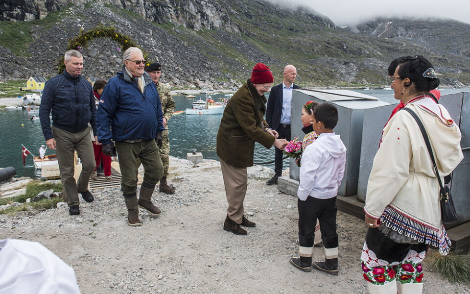 Dronning Margrethe under et af sine mange besøg i Grønland.