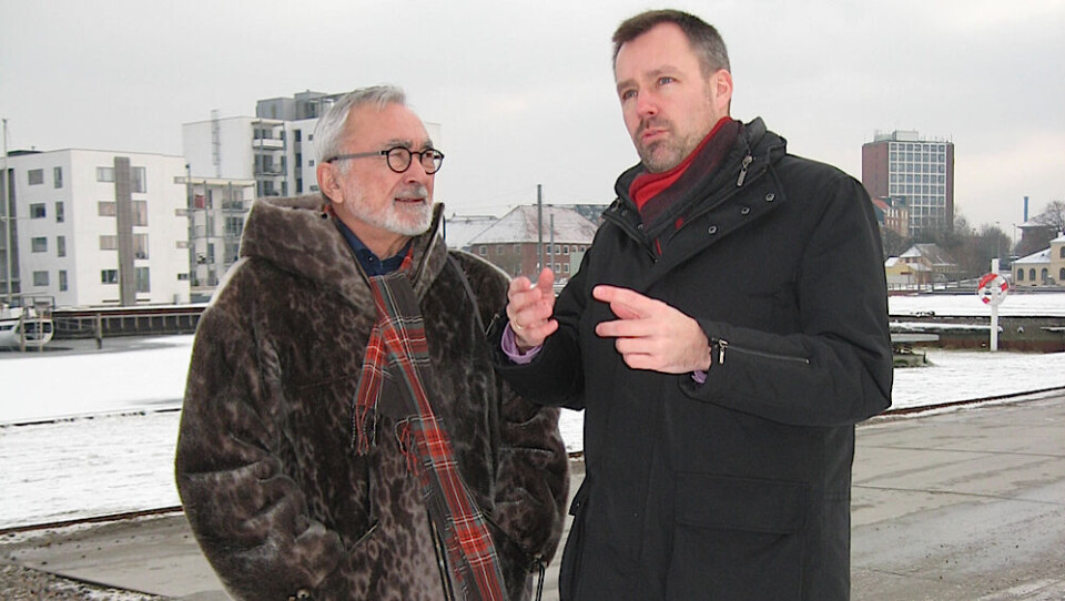 Josef Motzfeldt og Odenses by- og kulturrådmand Steen Møller på Byens Ø i Odense, hvor Nordatlantisk Hus skal ligge. Foto: Det Grønlandske Hus i Odense