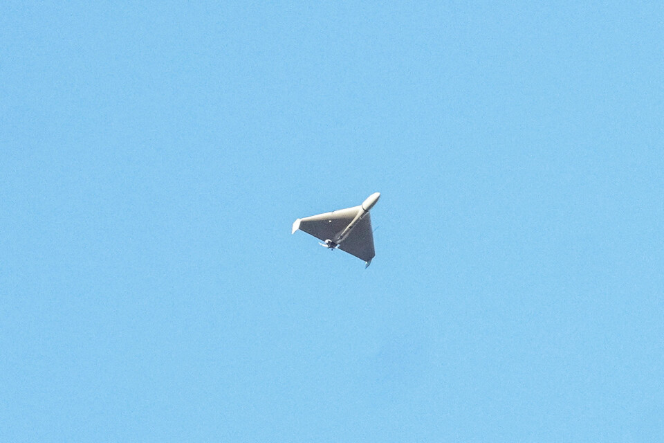 Droner, der menes at være fremstillet i Iran, ramte mandag morgen flere steder i Ukraines hovedstad, Kyiv.