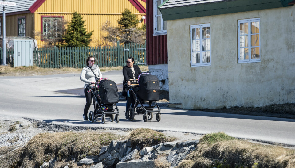 Hverken i Grønland – eller de andre nordiske lande – fødes der nok børn til at erstatte dem, som forlader denne verden.