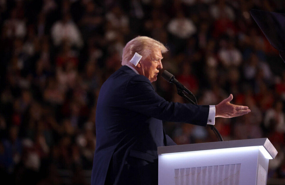 Tusagassiuutit: Trumpip oqalugiaataata ataqatigiinngissutai Demokraatinut nutaarsiassatsialaavoq