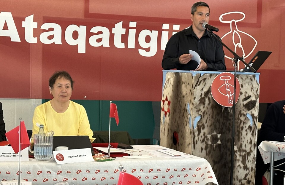 Aqqaluaq Biilmann Egede qinigassanngorteqqippoq Agathe Fontainilu tunuassalluni