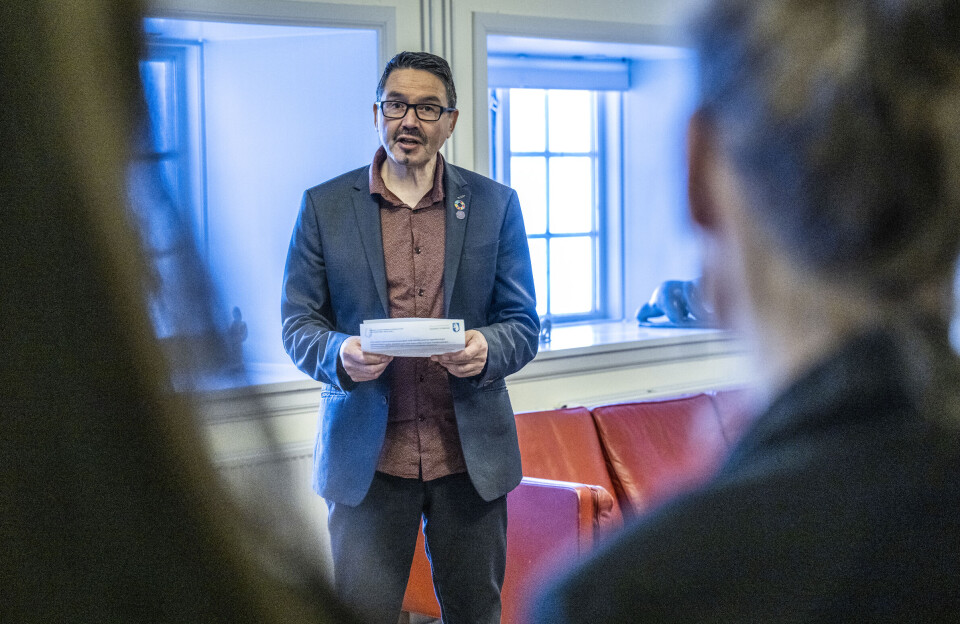 Ros til filippinske kvinder