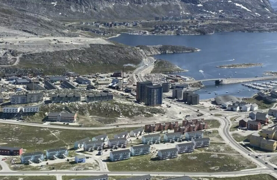 Nunasisut Asiameersut nunap inuisa amerlassusaanik patajaatsitsipput