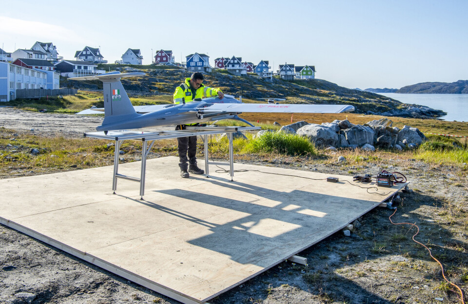 Dronenik suliniut unitsinneqarpoq