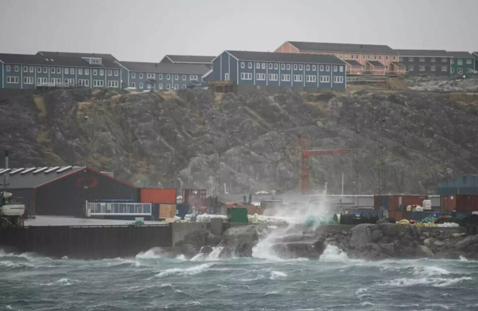 Varsel om vindstød af orkanstyrke over Nuuk