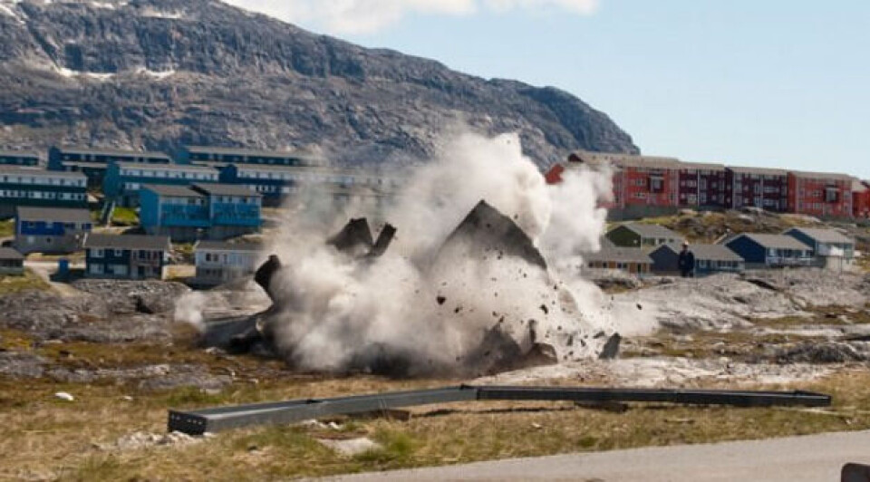 En 43-årig mand er kommet slemt til skade med sit ben, efter at en vildfaren sten ramte ham, under en sprængning. Arkivfoto: Leiff Josefsen