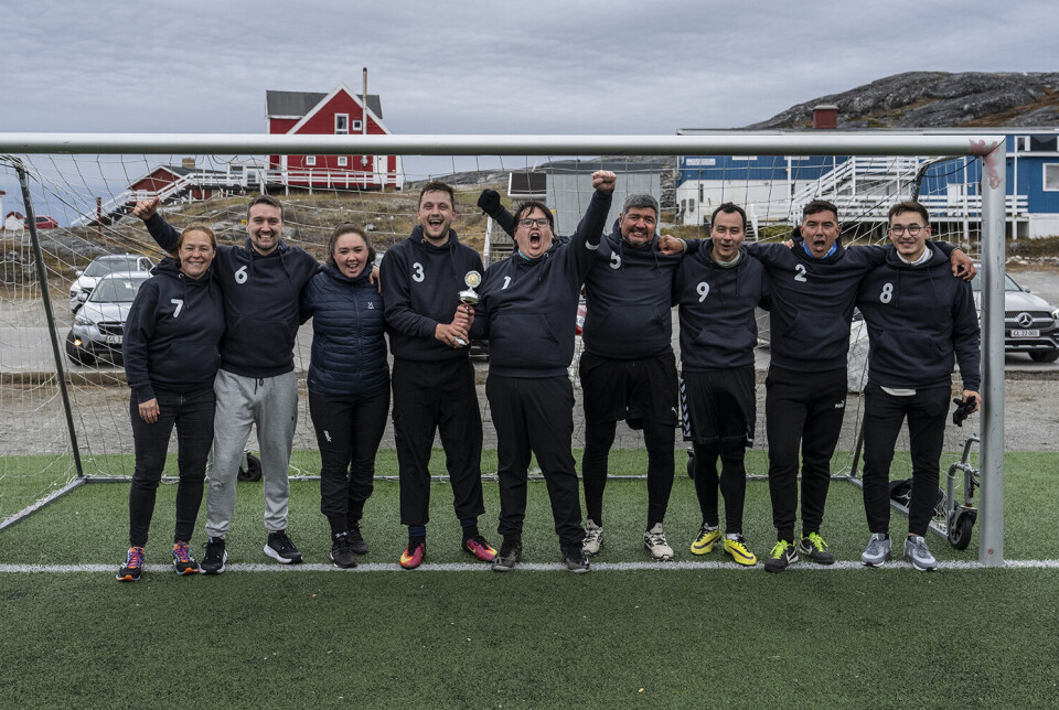 Stor glæde hos det sejrende hold.