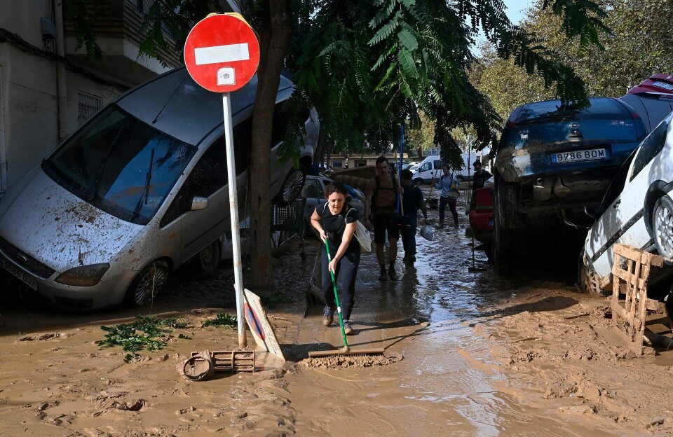 Dødstal stiger til over 200 efter oversvømmelser