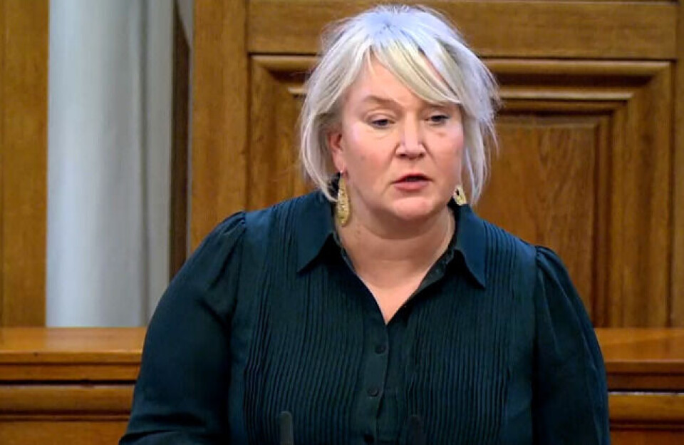 Juullimut inuulluaqqussutip unitsinneqarnera pillugu ugguarneq kulturimut ministerip paasisinnaavaa