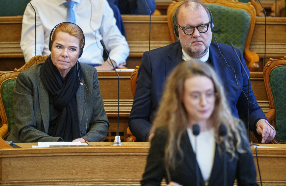 Støjberg og statsministeren ryger i totterne på hinanden over simultantolkning