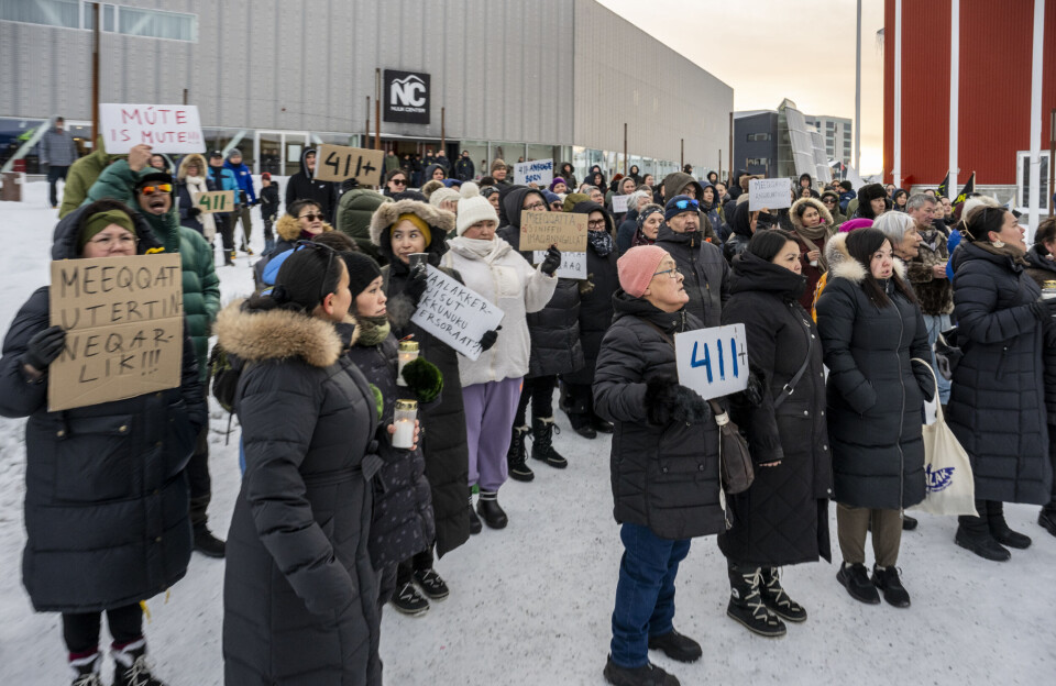 Gentagende demonstrationer mod danske test