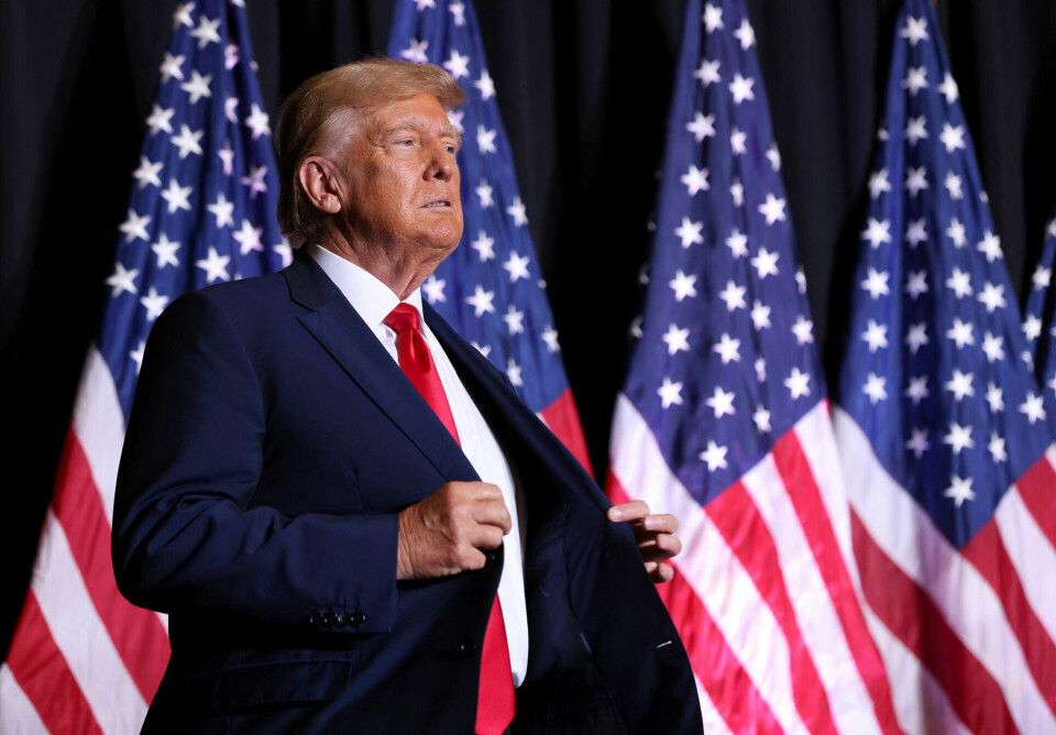Donald Trump kan ud over tidligere nævnte anklagepunkter også ende med en anklage om sammensværgelse om at beskadige, undertrykke, true eller intimidere personer i deres udøvelse af et hvilket som helst grundlovssikret privilegium.
