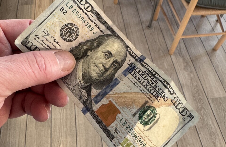 Far til barn der kom hjem med 100 dollarseddel: Det er virkelig grænseoverskridende
