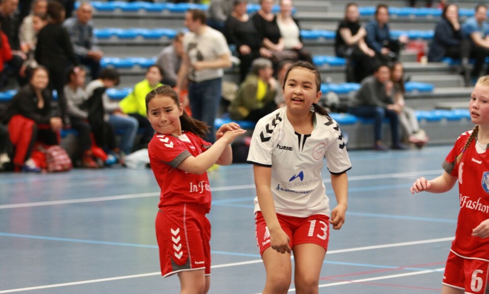 GSSBørn fra U-6-holdene spillede også opvisningskamp GSS GSS GSS GSSDer spilles U-10 børnecup i håndbold i Nuuk i disse dage GSSDet er finale-dag i dag søndag GSSNÛK møder S-68 spiller finale hos drengene GSSMens NÛK og GSS spiller finale hos pigerne GSS GSSBørn fra U-6-holdene spillede også opvisningskamp GSS GSS GSS GSSDer spilles U-10 børnecup i håndbold i Nuuk i disse dage GSSDet er finale-dag i dag søndag GSSNÛK møder S-68 spiller finale hos drengene GSSMens NÛK og GSS spiller finale hos pigerne GSS GSS