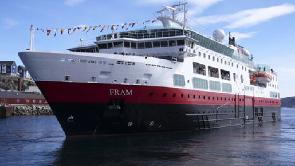 Forleden måtte Fram gå ind til Paamiut som alternativ til Qaqortoq og Qassiarsuk, som var lukket af storis. Her er Fram i Qaqortoq ved en tidligere lejlighed