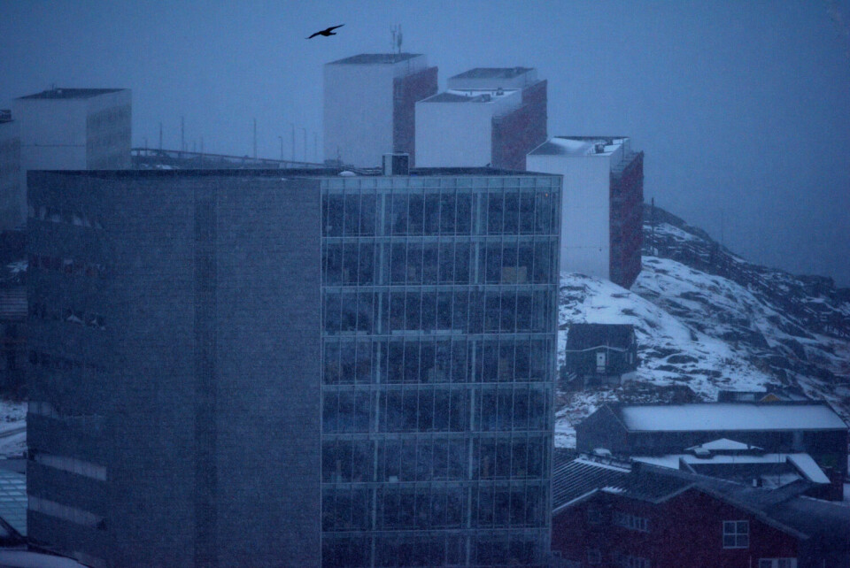 Nogle steder i Nuuk har beboerne manglet strøm siden kort efter syv onsdag morgen. Nukissiorfiit arbejder på sagen, lyder det.