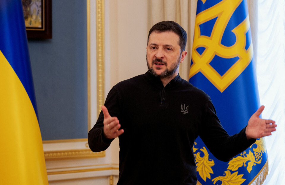 Zelenskyj i hård kritik af Trump: Lever i et 'rum af misinformation'