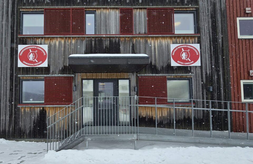 Politiiusimasoq pinngitsaaliisimasutut isumapiloqarlunilu tatiginnilersitsiniaasimasutut pineqaatissinneqarpoq